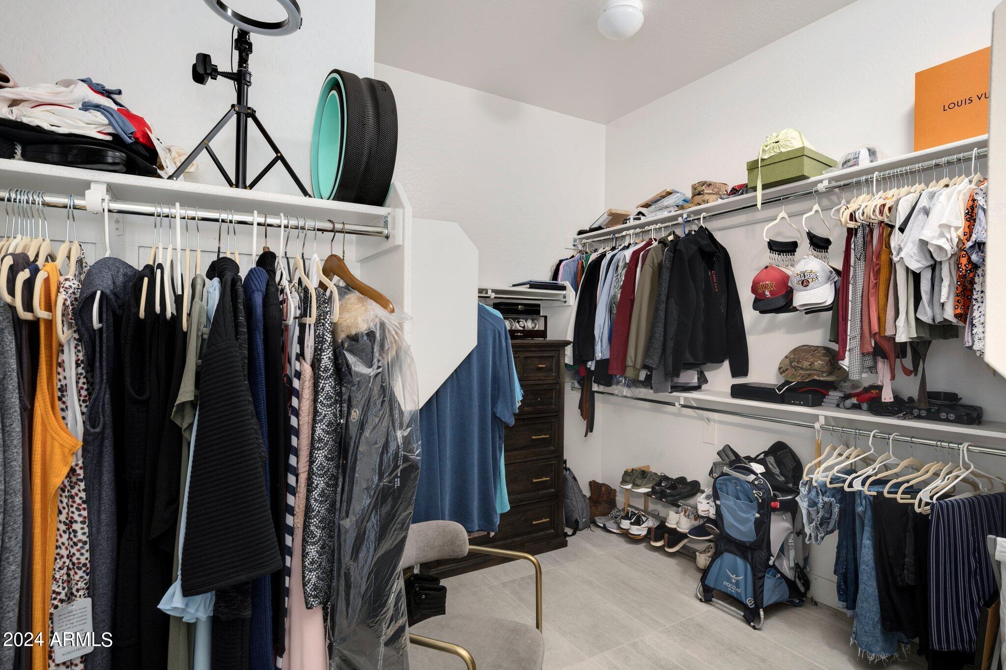 812 East Summerside Road Phoenix, AZ 85042 - Photo 23 of 64 25-web-or-mls-_TMR4022