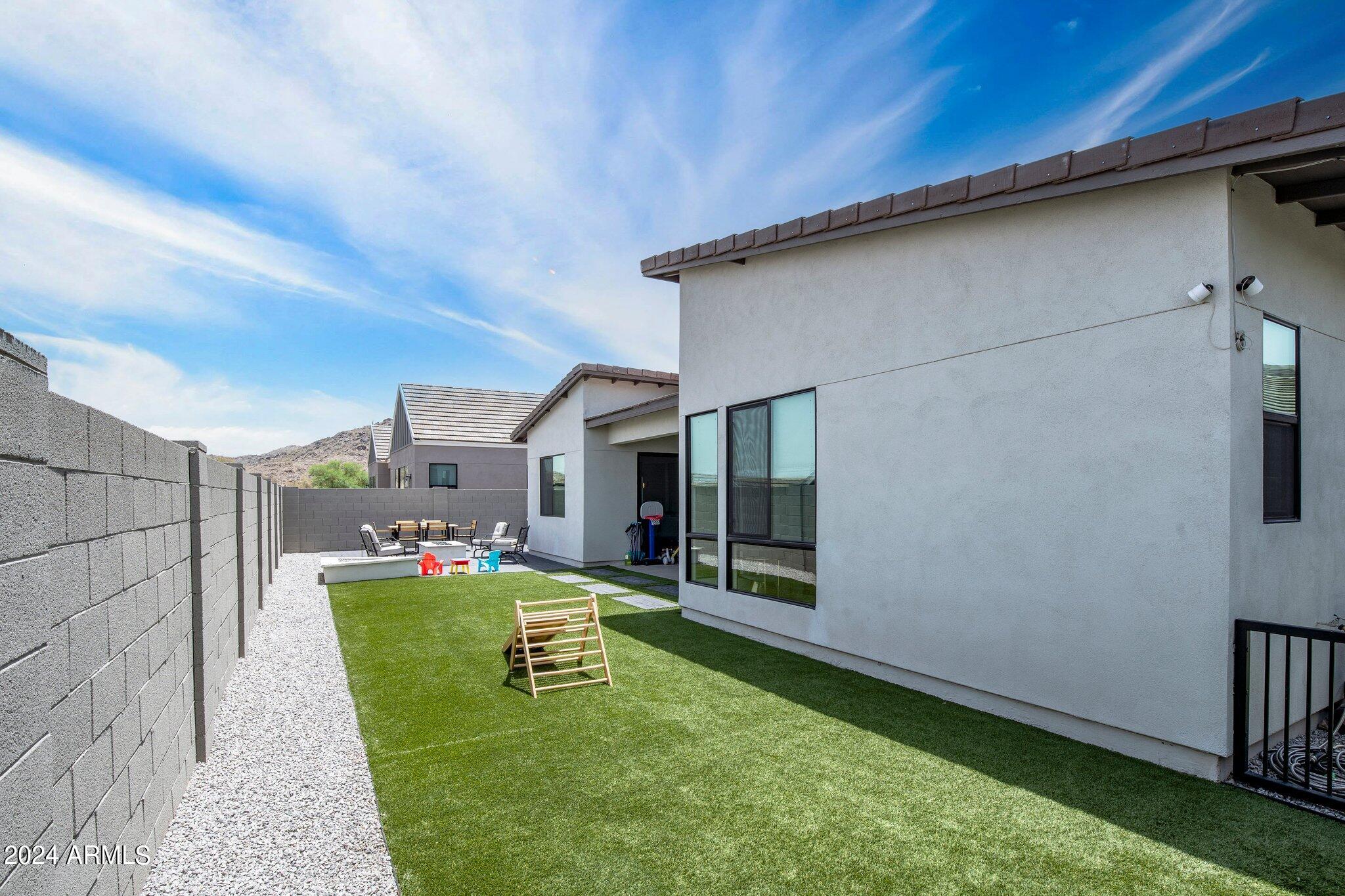 812 East Summerside Road Phoenix, AZ 85042 - Photo 45 of 64 48-web-or-mls-_TMR4302