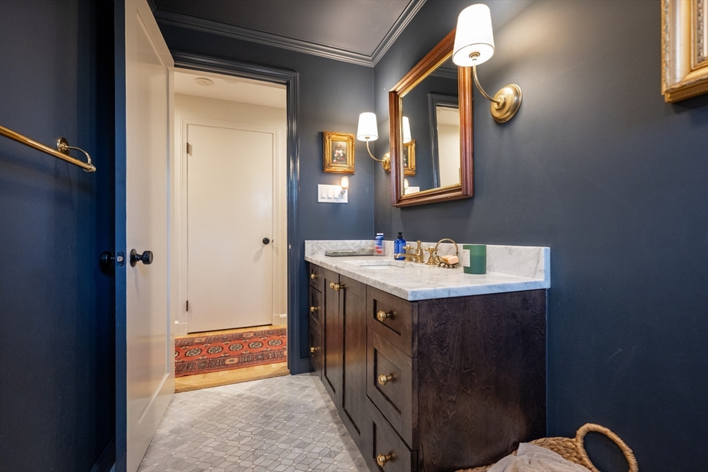 51 Como Road Boston, MA 02136 - Photo 12 of 37