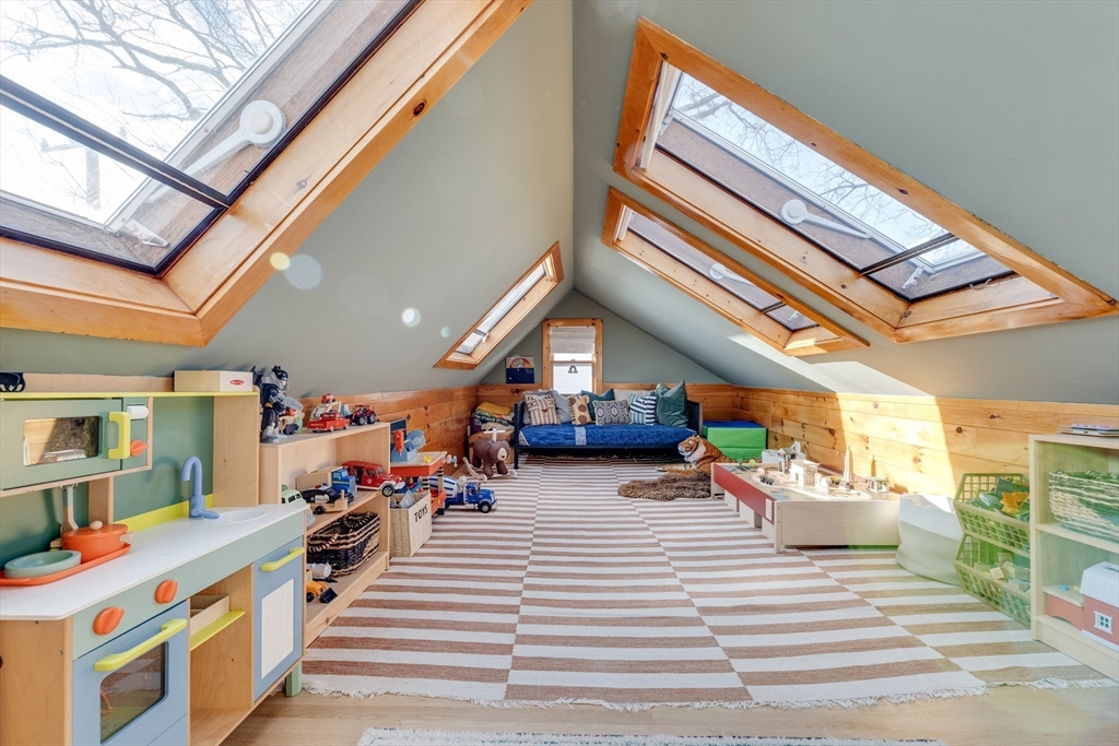 51 Como Road Boston, MA 02136 - Photo 22 of 37