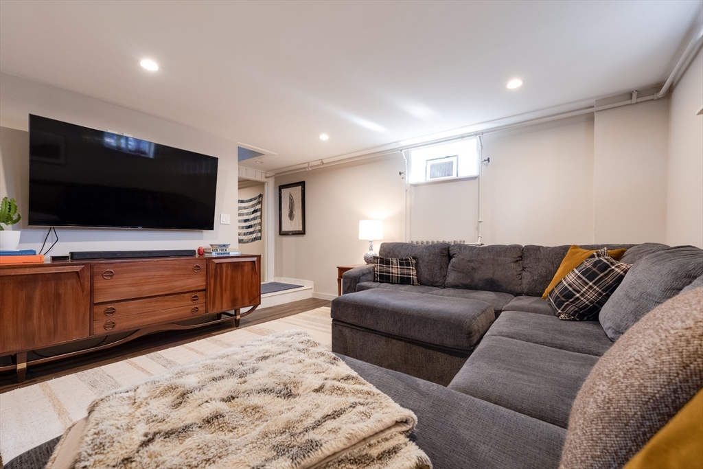 51 Como Road Boston, MA 02136 - Photo 32 of 37