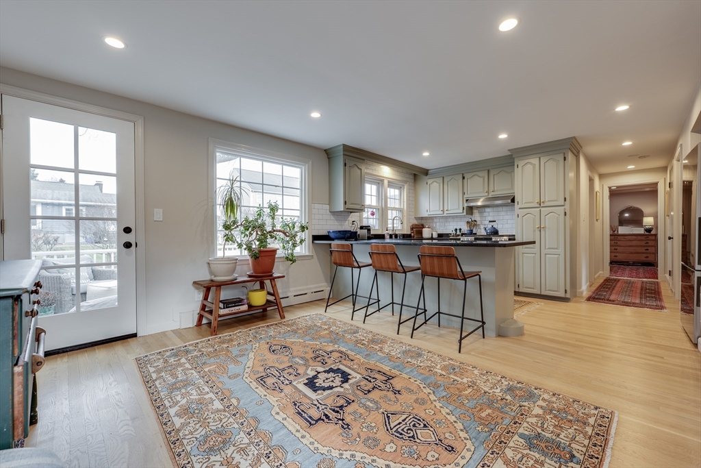 51 Como Road Boston, MA 02136 - Photo 7 of 37