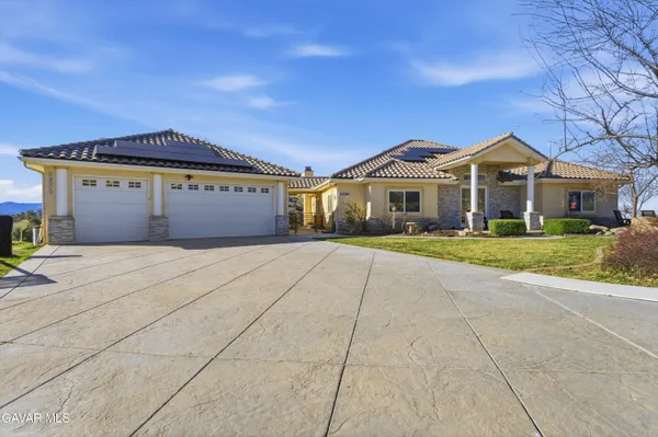 $795,000 | 29300 Peregrine Place, Tehachapi, CA 93561