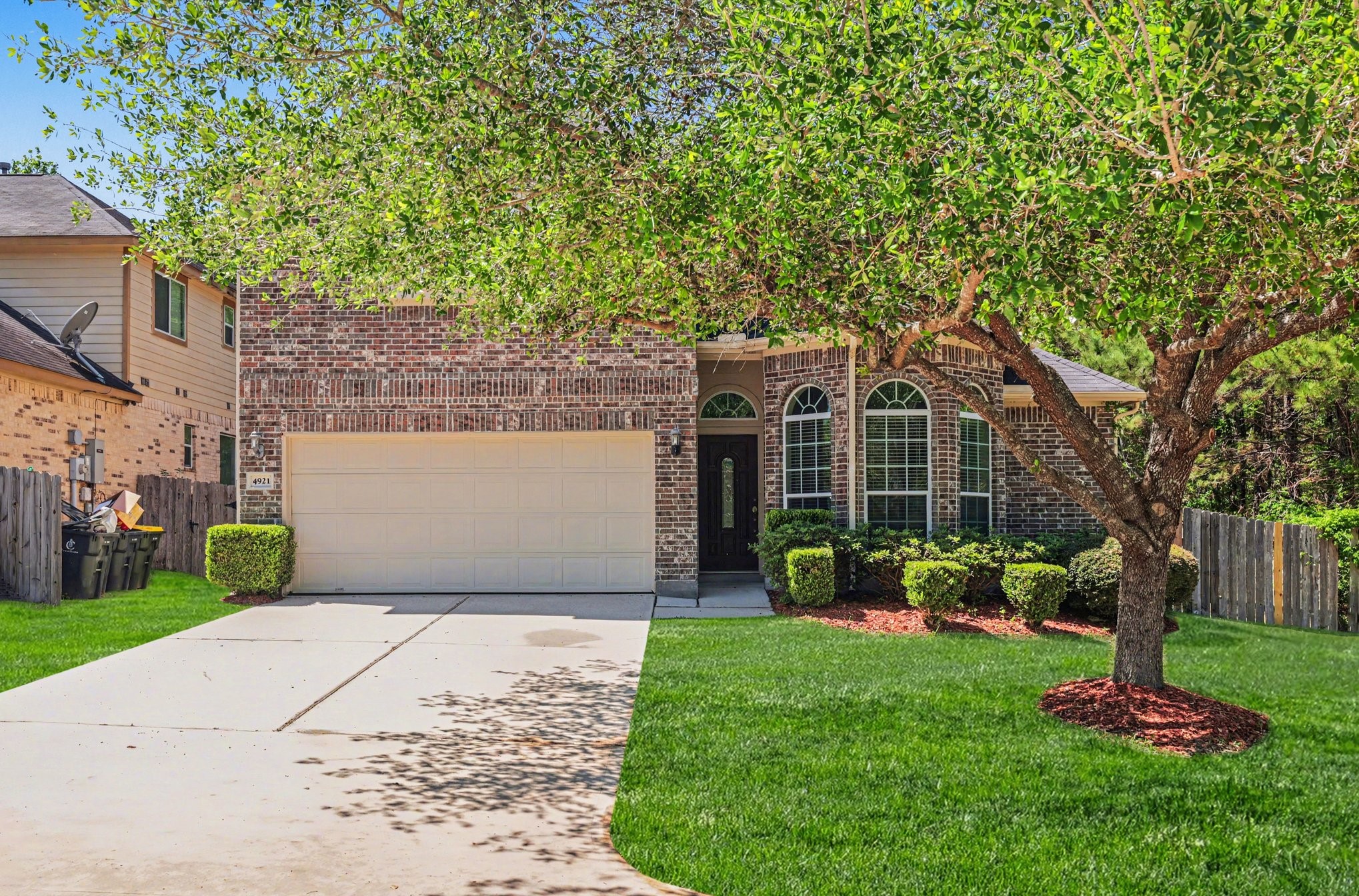 4921 Summer Ridge Drive Conroe, TX 77303 - Photo 2 of 25