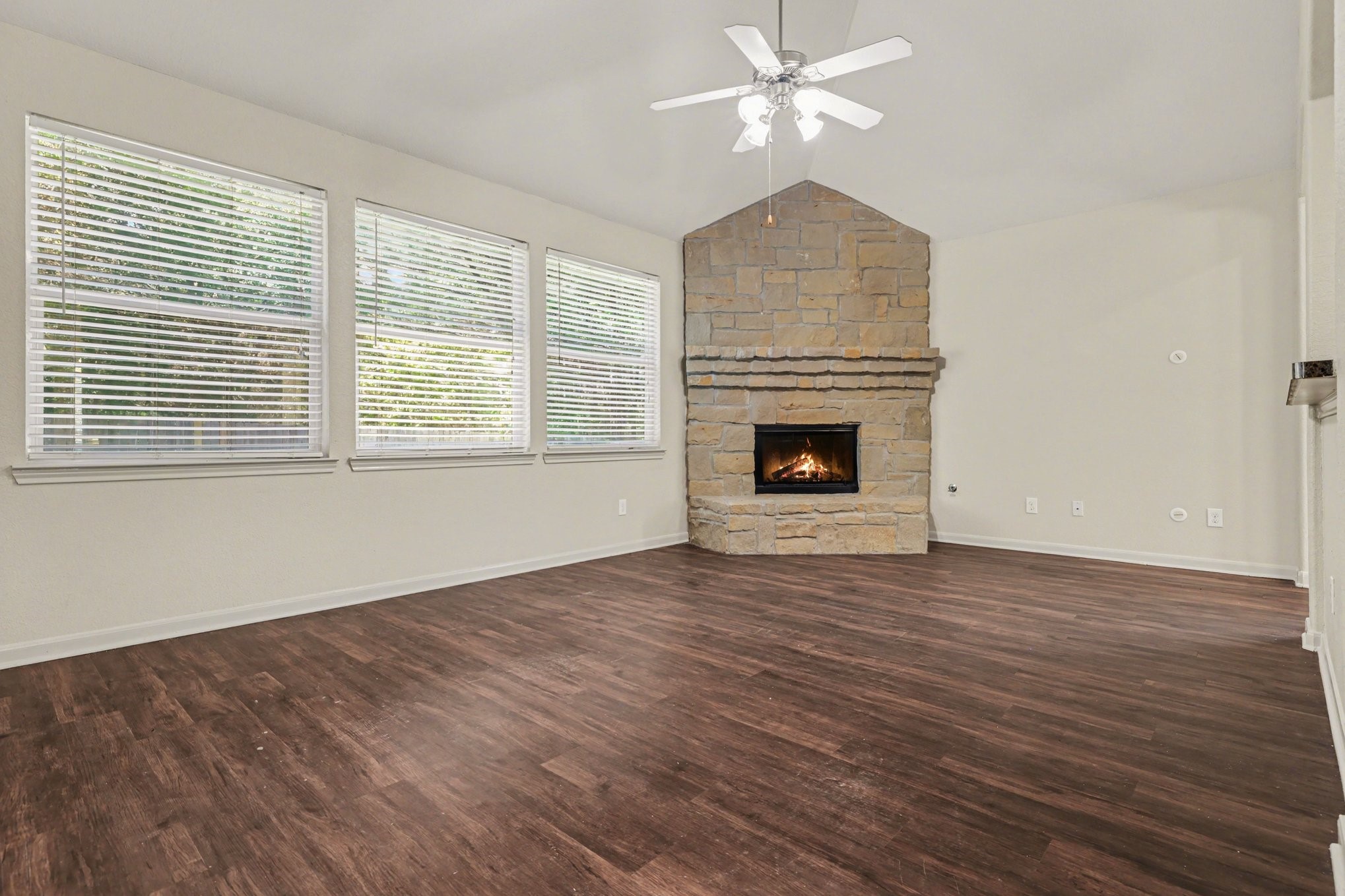 4921 Summer Ridge Drive Conroe, TX 77303 - Photo 24 of 25