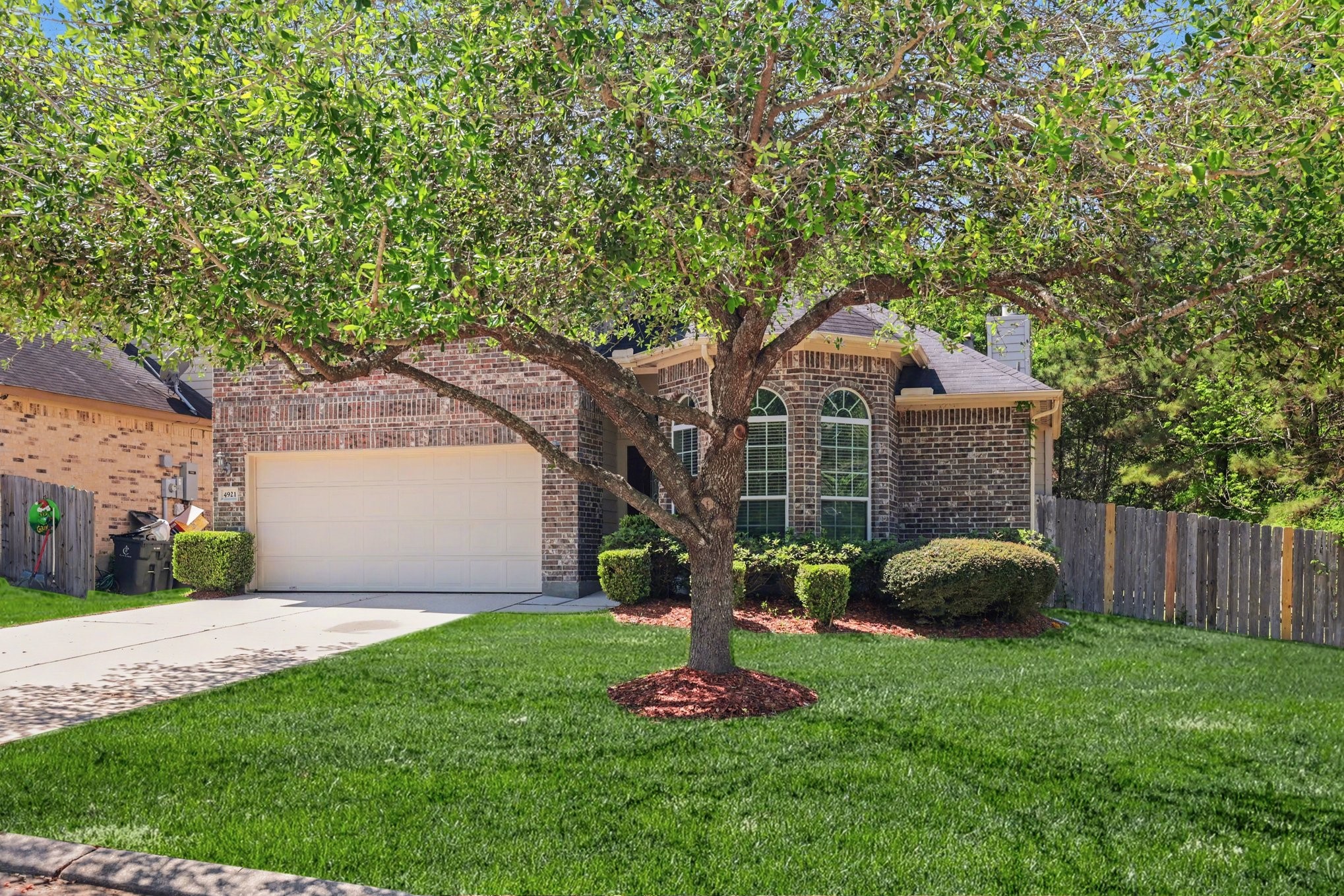 4921 Summer Ridge Drive Conroe, TX 77303 - Photo 3 of 25