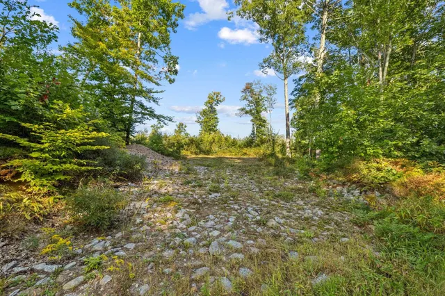 $950,000 | 0 Old Concord Road, Henniker, NH 03242