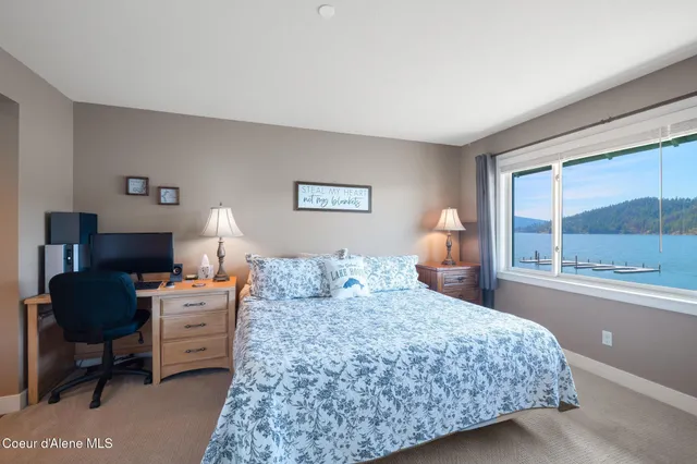 $815,000 | 4549 South Arrow Point Drive, Unit 207, Harrison, ID 83833