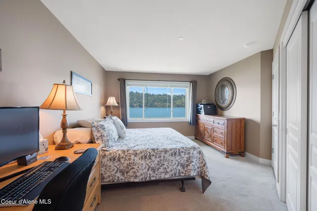 $815,000 | 4549 South Arrow Point Drive, Unit 207, Harrison, ID 83833