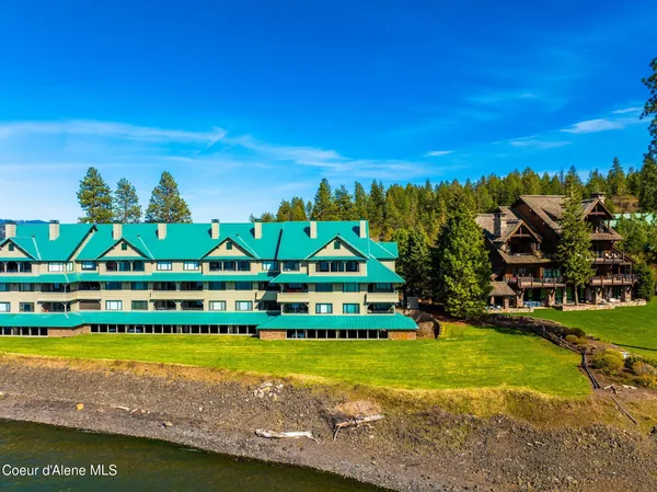 $815,000 | 4549 South Arrow Point Drive, Unit 207, Harrison, ID 83833