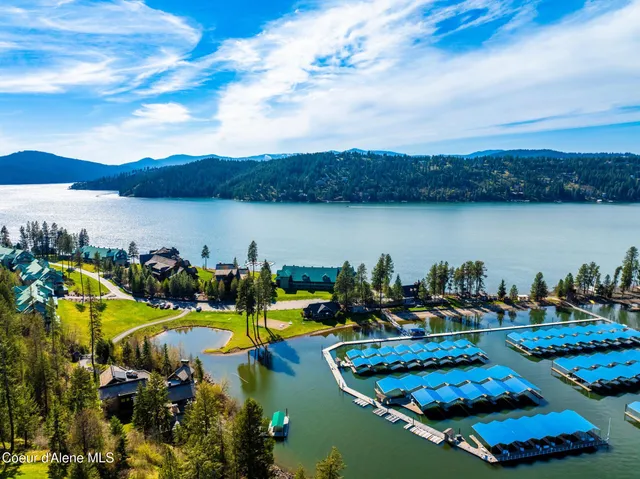 $815,000 | 4549 South Arrow Point Drive, Unit 207, Harrison, ID 83833