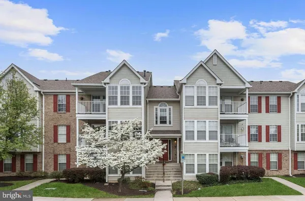 $275,000 | 6205 Sandpiper Court, Unit 201, Elkridge, MD 21075