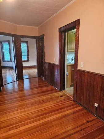 $1,900 | 70 Warburton Street, Unit 3, Fall River, MA 02720