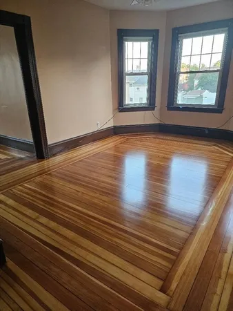 $1,900 | 70 Warburton Street, Unit 3, Fall River, MA 02720