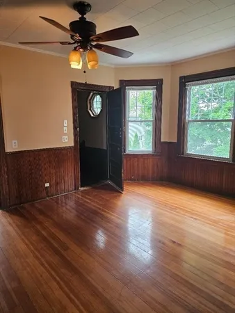 $1,900 | 70 Warburton Street, Unit 3, Fall River, MA 02720