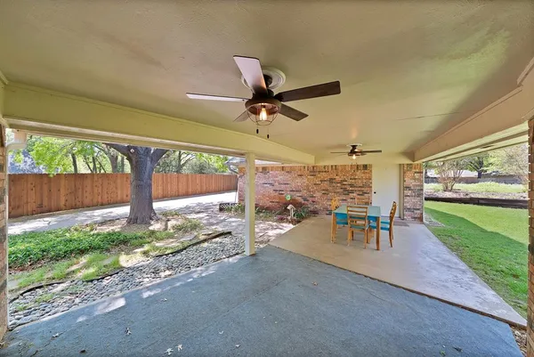 $2,850 | 2812 Whisperwood Trail, Dalworthington Gardens, TX 76016