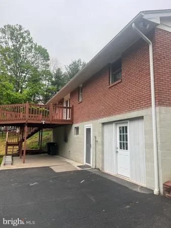 $319,000 | 12400 Gramlich Road Southwest, La Vale, MD 21502