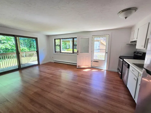 $299,900 | 844 Route 28, Unit 8A, South Yarmouth, MA 02664