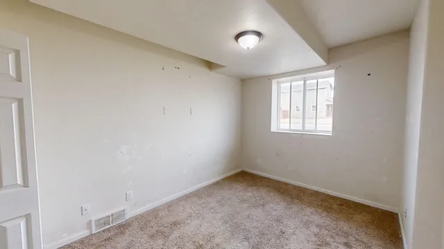 $299,000 | 1019 6th Street, Evansville, WY 82636