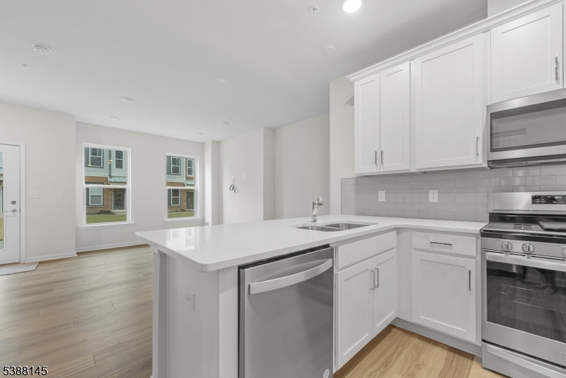 4 Sadie Circle, Unit 4103 Union, NJ 07083 - Photo 9 of 41