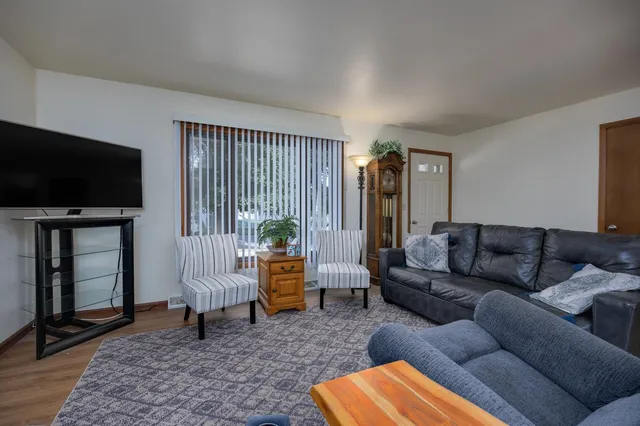 $295,000 | 2219 Elizabeth Street, Janesville, WI 53548