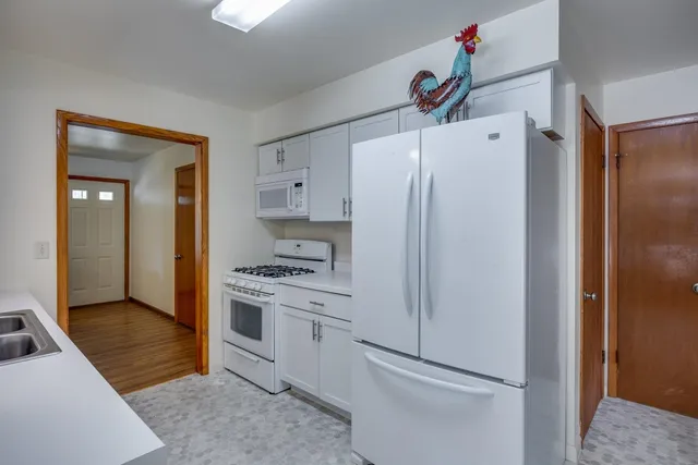 $295,000 | 2219 Elizabeth Street, Janesville, WI 53548