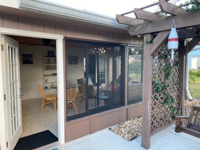 125 Main Street Sebastian, FL 32958 - Photo 4 of 25 a view of interior of the house