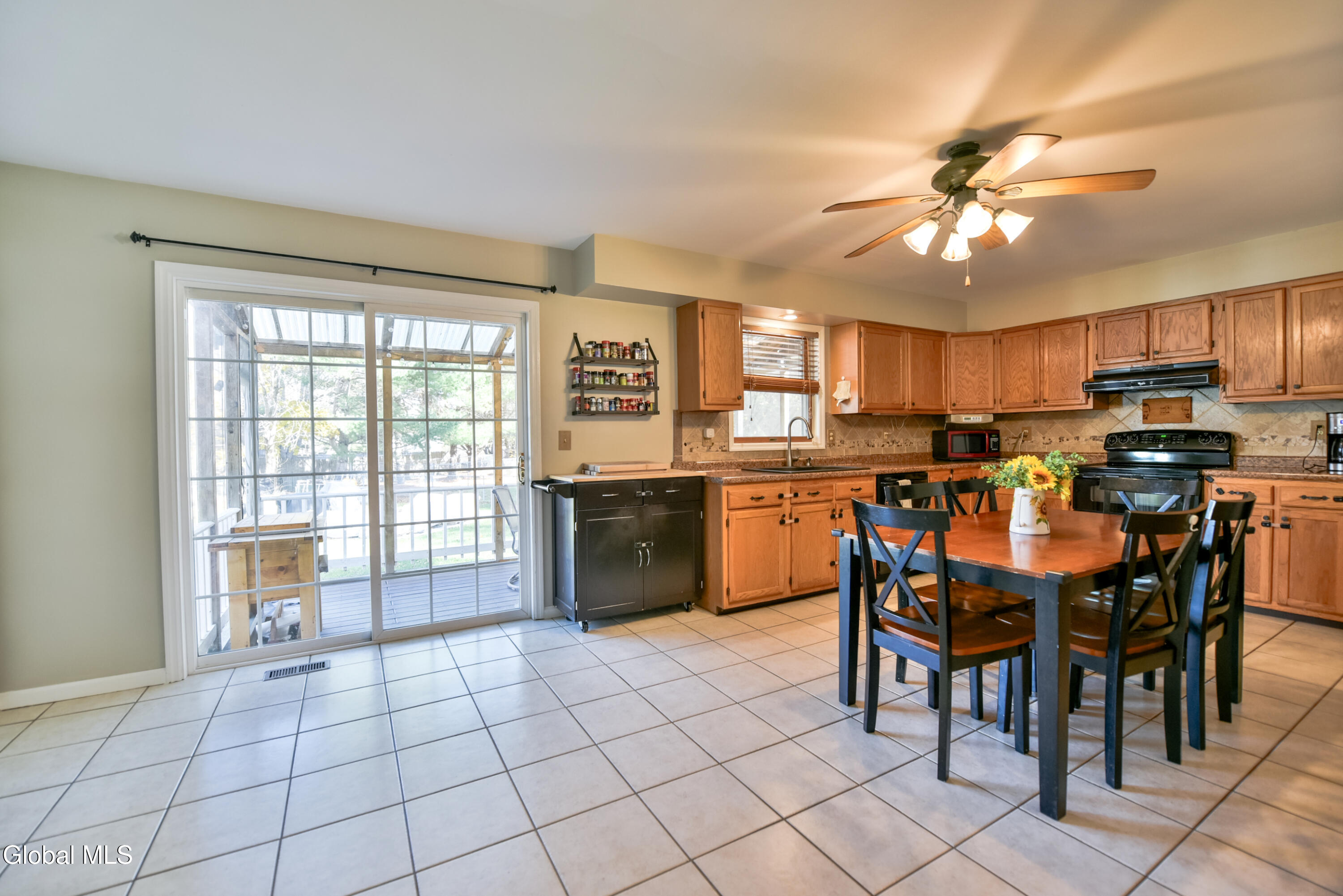 6 Kings Mills Road Wilton, NY 12831 - Photo 12 of 50 17