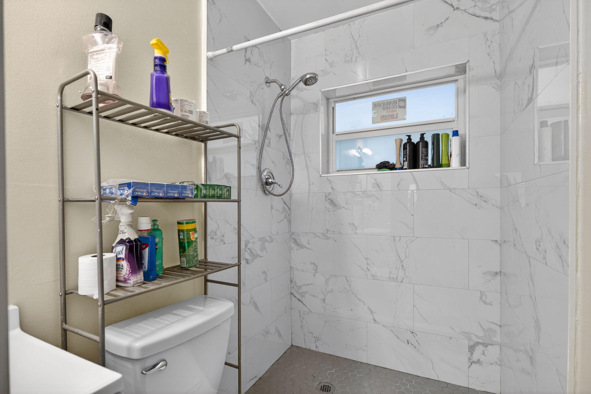 304 Kennedy Street Jupiter, FL 33458 - Photo 11 of 32 a utility room with dryer and washer