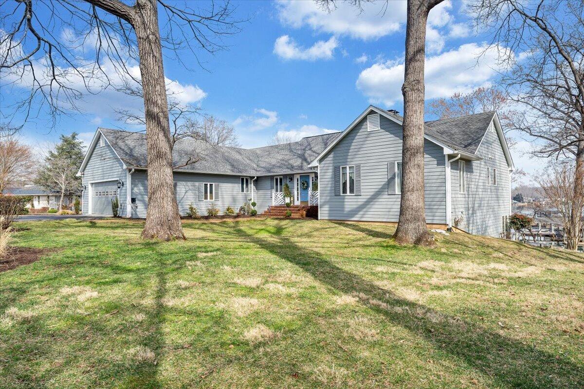 110 Windward Drive Moneta, VA 24121 - Photo 104 of 134 Front