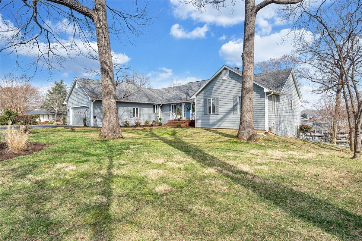 110 Windward Drive Moneta, VA 24121 - Photo 105 of 134 Front