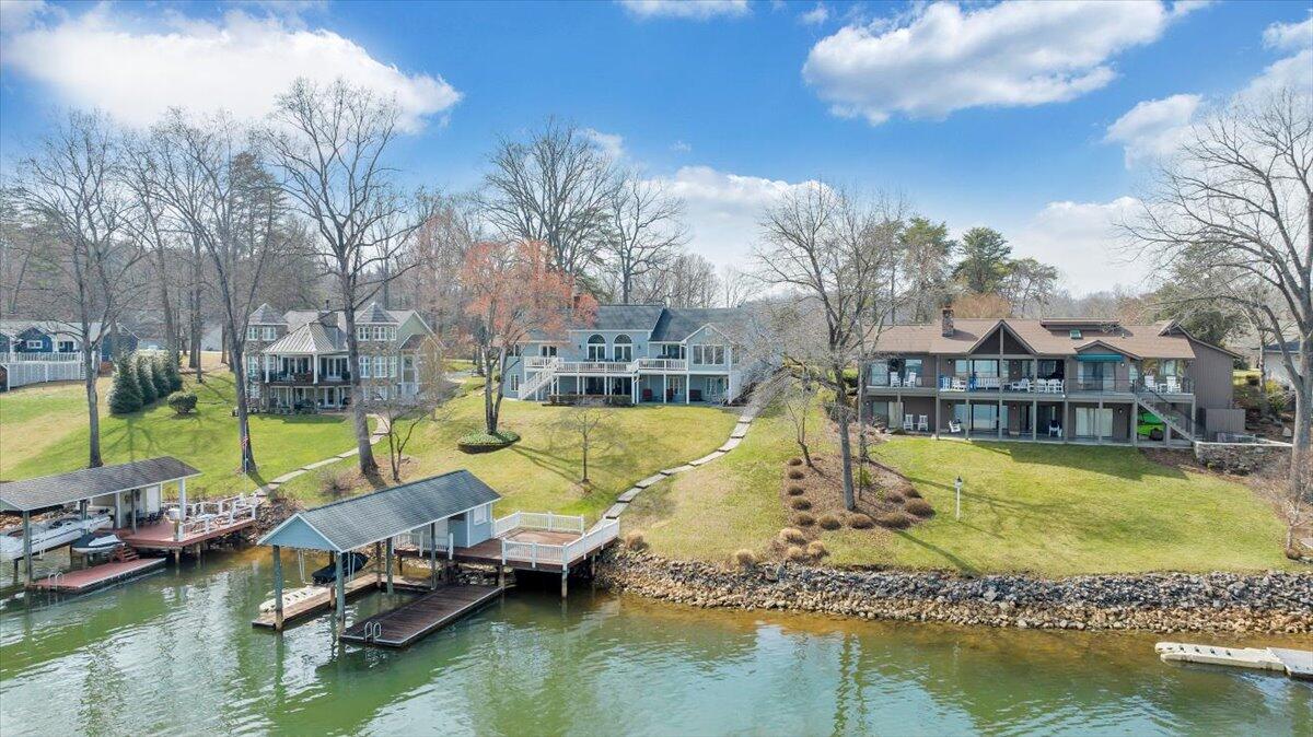 110 Windward Drive Moneta, VA 24121 - Photo 118 of 134 Aerial