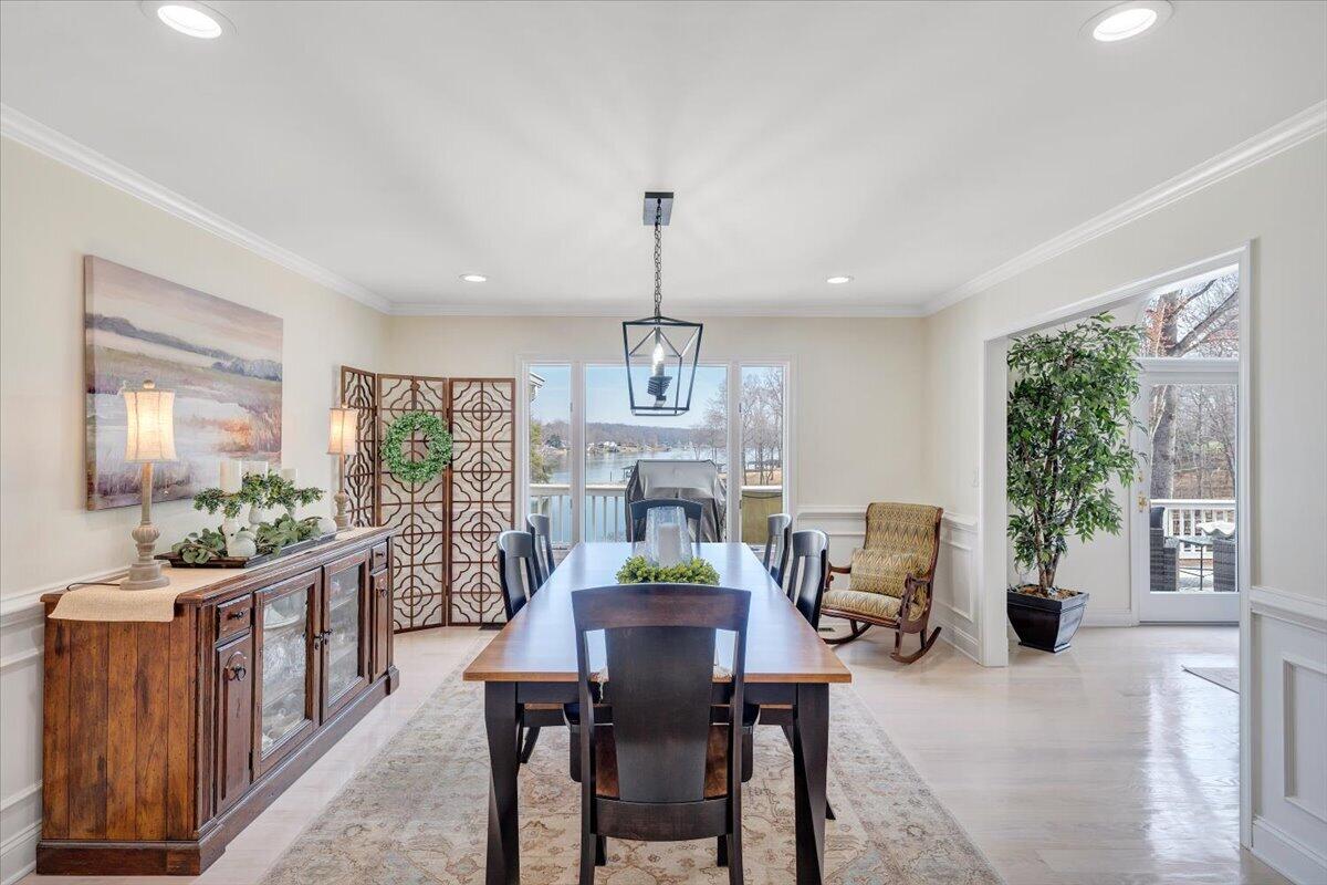 110 Windward Drive Moneta, VA 24121 - Photo 24 of 134 Dining Room