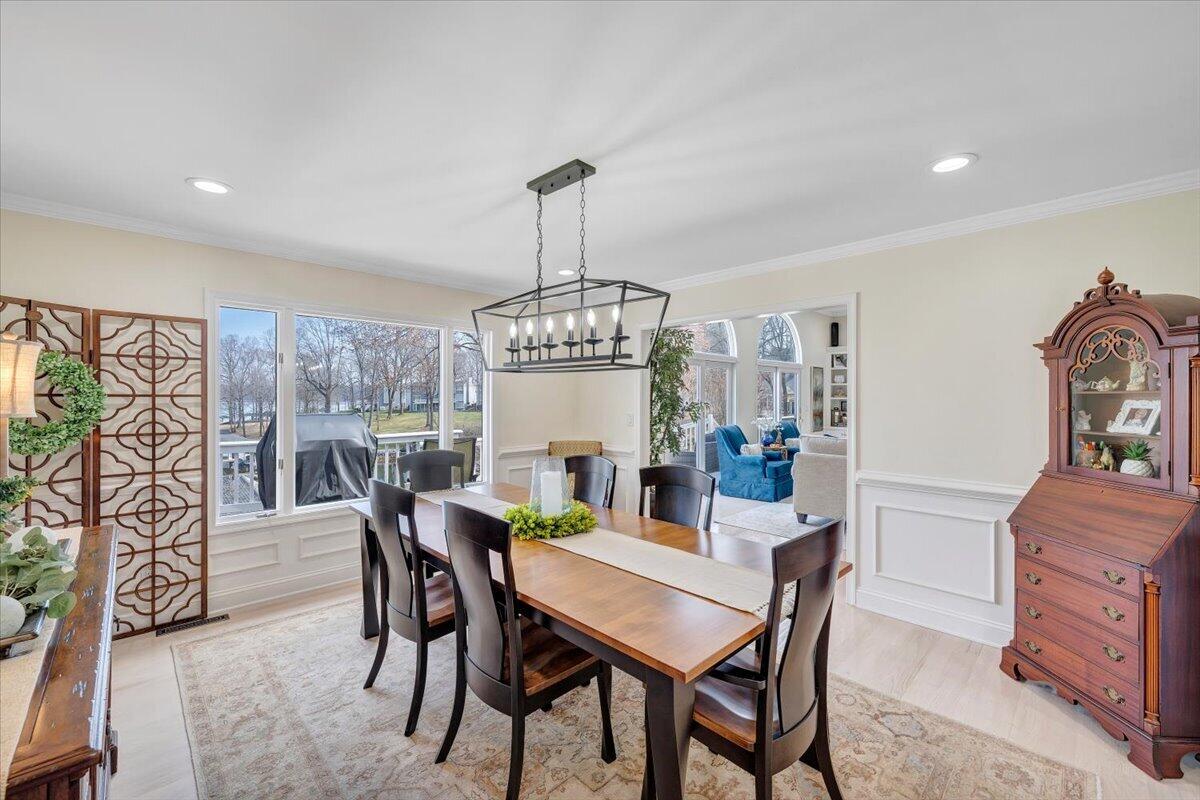 110 Windward Drive Moneta, VA 24121 - Photo 25 of 134 Dining Room