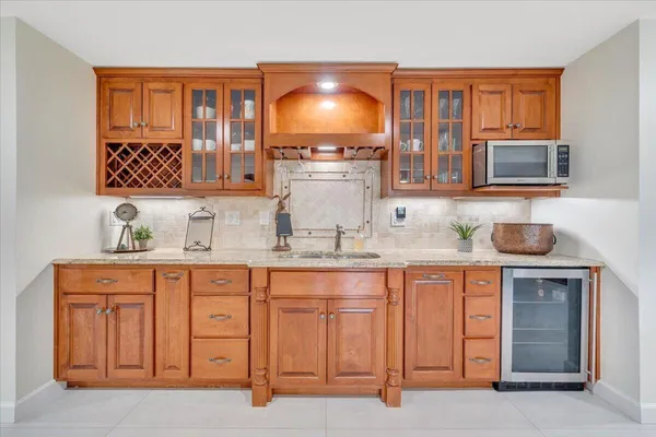 $2,075,000 | 110 Windward Drive, Moneta, VA 24121