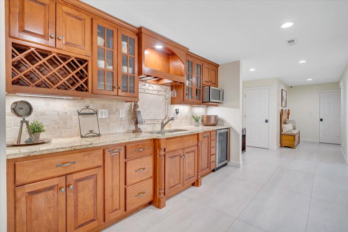 110 Windward Drive Moneta, VA 24121 - Photo 74 of 134 LL BAR