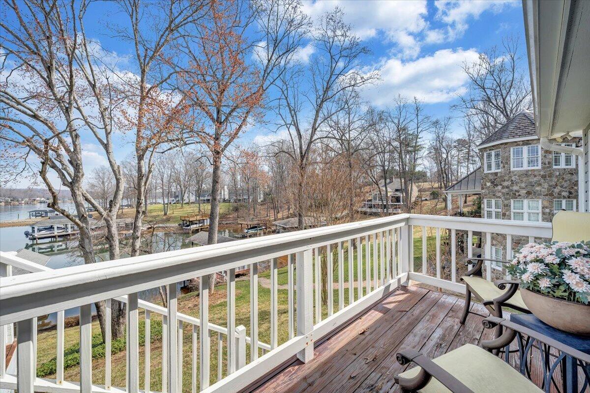 110 Windward Drive Moneta, VA 24121 - Photo 87 of 134 Deck