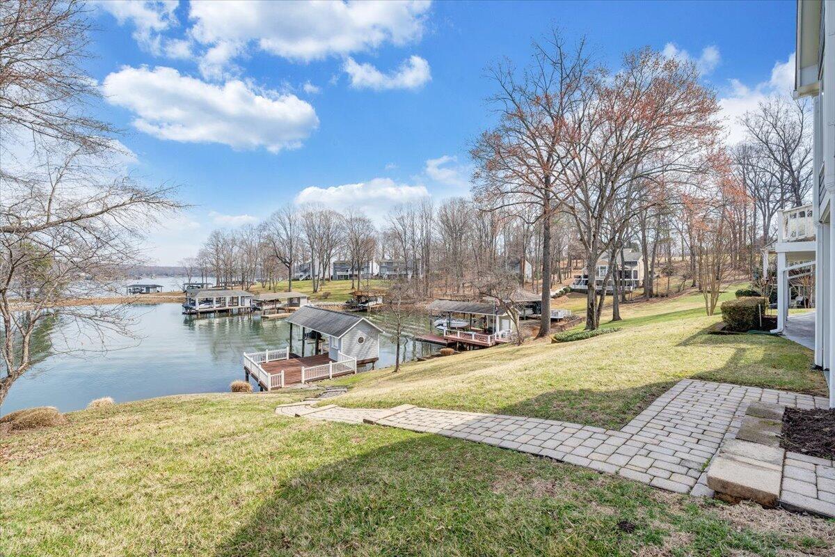 110 Windward Drive Moneta, VA 24121 - Photo 91 of 134 View