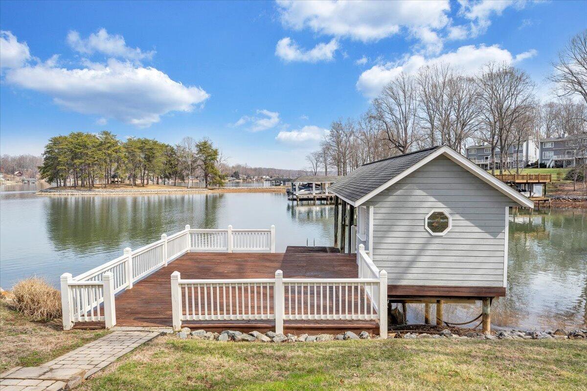 110 Windward Drive Moneta, VA 24121 - Photo 93 of 134 Dock