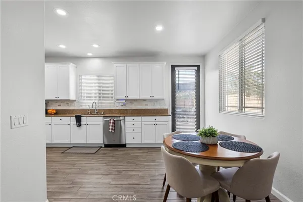 $780,000 | 19904 Holly Drive, Saugus, CA 91350