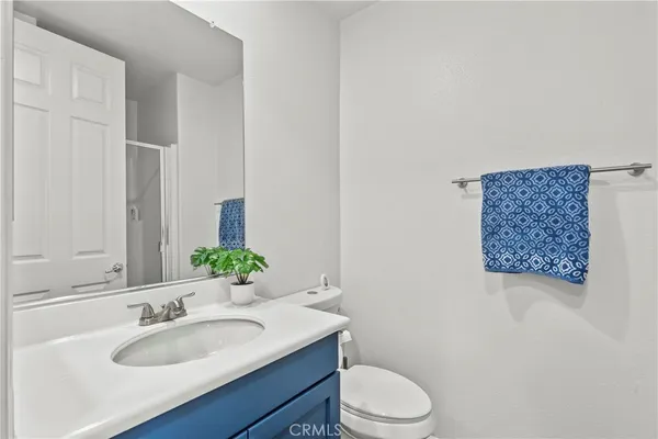 $780,000 | 19904 Holly Drive, Saugus, CA 91350