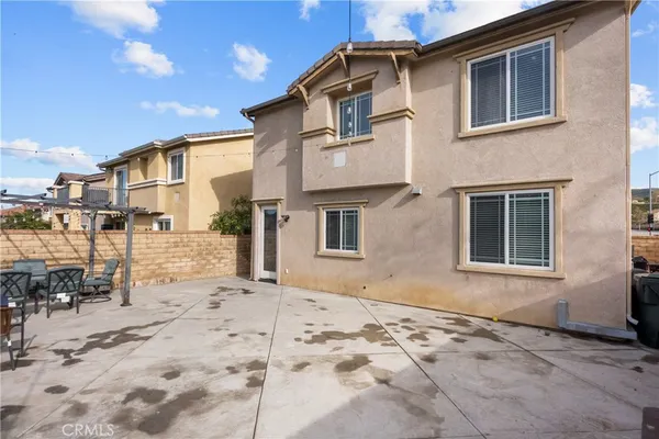 $780,000 | 19904 Holly Drive, Saugus, CA 91350