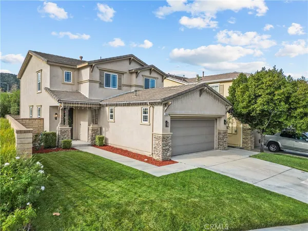 $780,000 | 19904 Holly Drive, Saugus, CA 91350