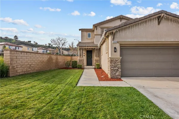 $780,000 | 19904 Holly Drive, Saugus, CA 91350