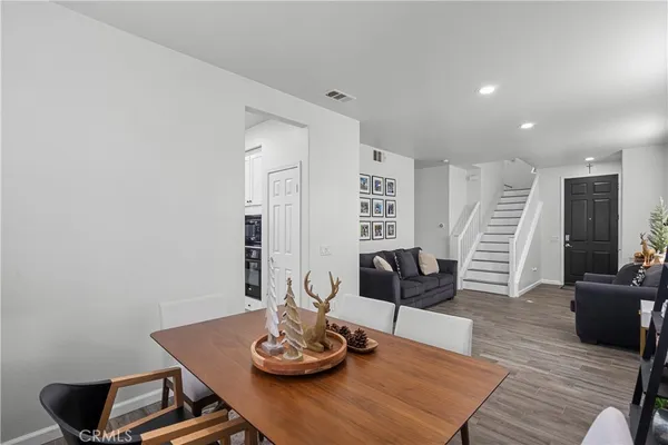 $780,000 | 19904 Holly Drive, Saugus, CA 91350