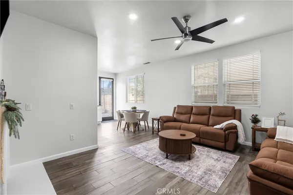 $780,000 | 19904 Holly Drive, Saugus, CA 91350