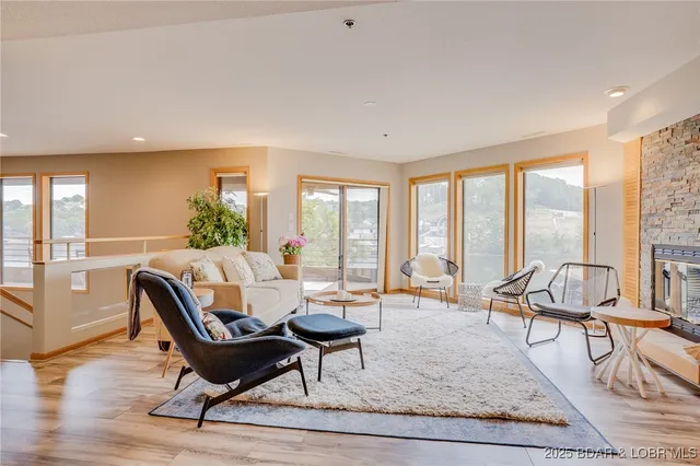 $375,000 | 120 Cedar Court, Unit 1A, Lake Ozark, MO 65049