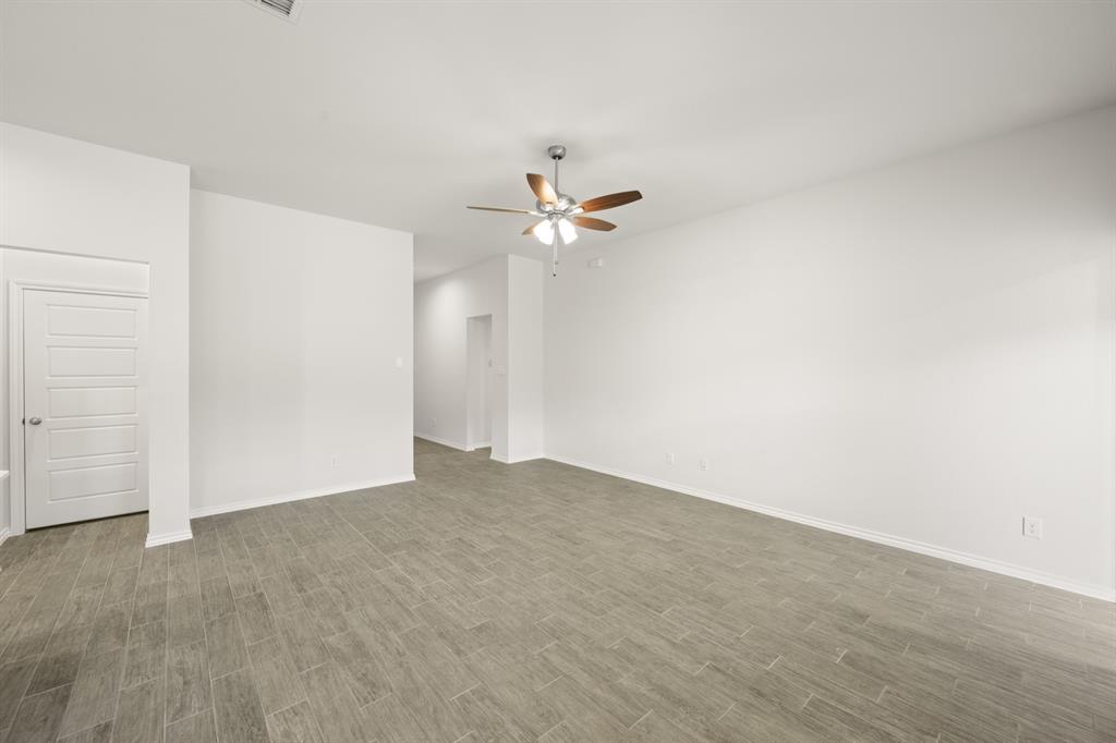 2629 Streamside Drive Burleson, TX 76028 - Photo 19 of 40 2629 Streamside- Living Room-2