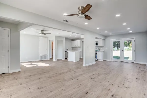 $2,795 | 107 North Cherry Lane, Granbury, TX 76048