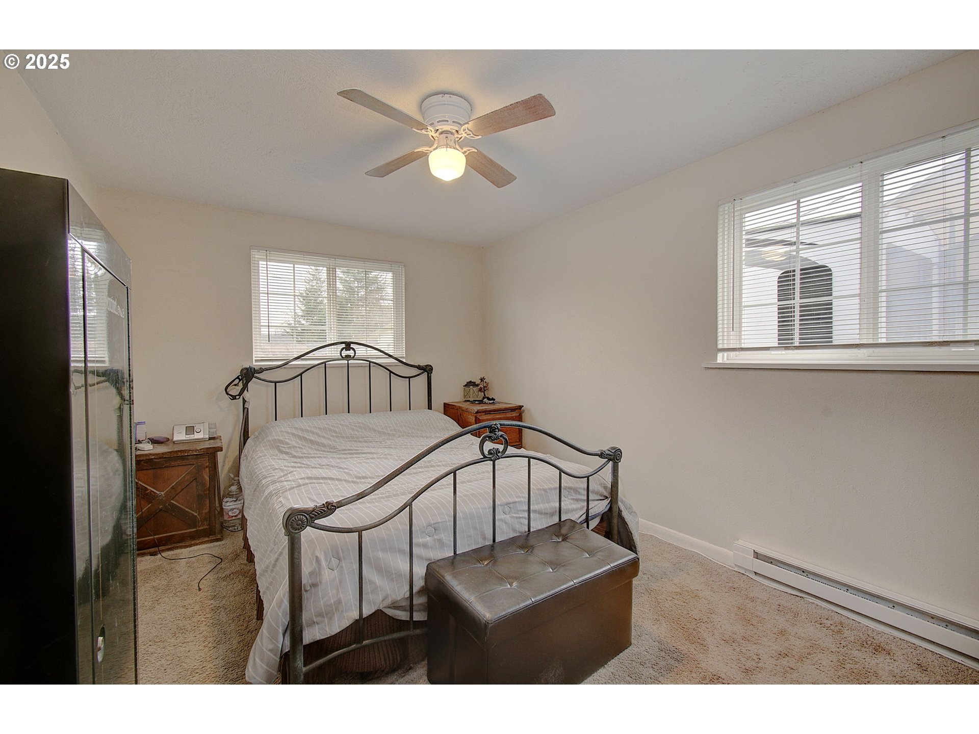 511 4th Avenue Southwest Castle Rock, WA 98611 - Photo 18 of 37 a view of a dining room with furniture and chandelier